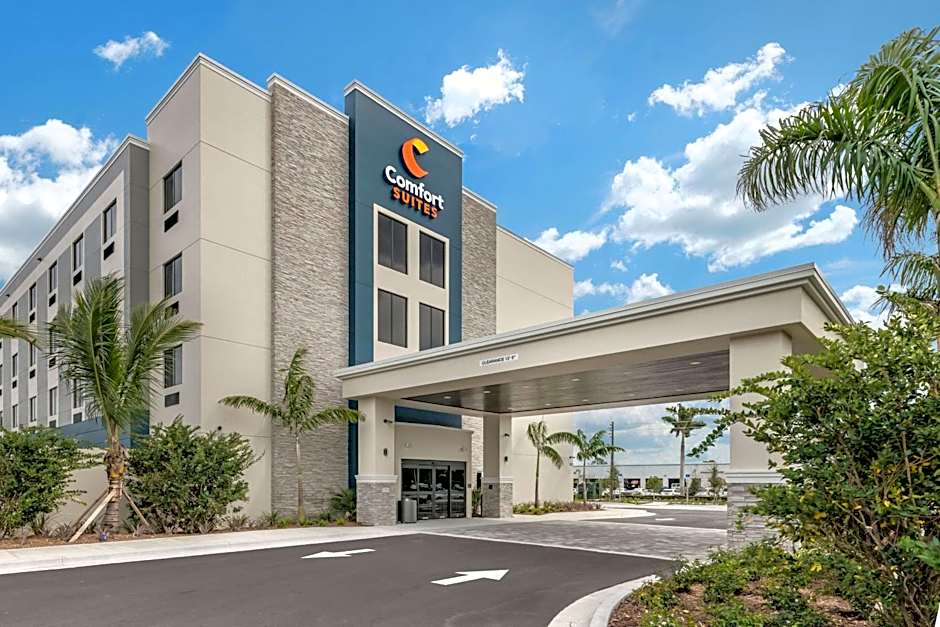 Photo 1 of 24 of Comfort Suites Stuart-Hutchinson Island