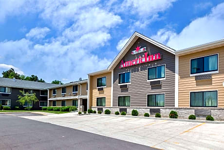 AmericInn by Wyndham Algona