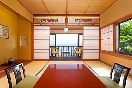 Standard Japanese-Style Room with Shared Bathroom - Sea View