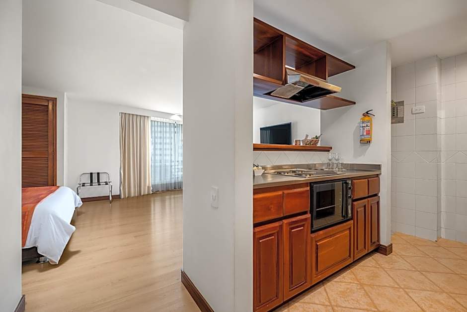 Leblon Suites Hotel Milla de Oro
