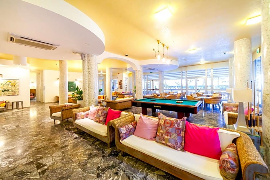 American Hotel