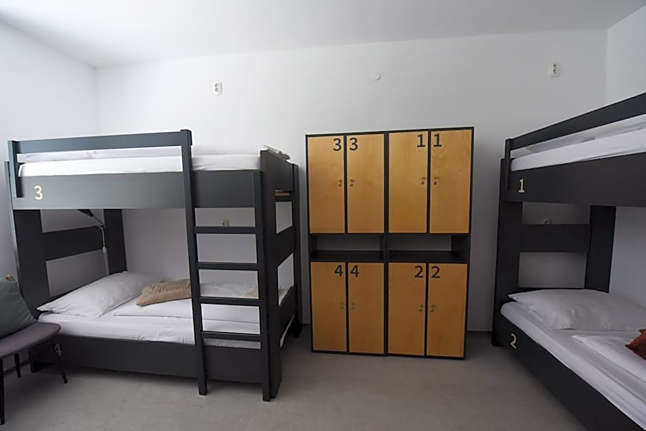 MS Sparrow Hostel