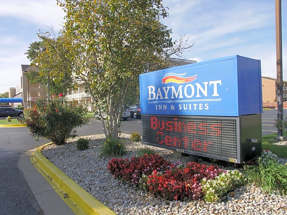 Baymont by Wyndham Louisville East