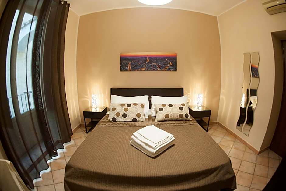 Monreal Rooms Salerno