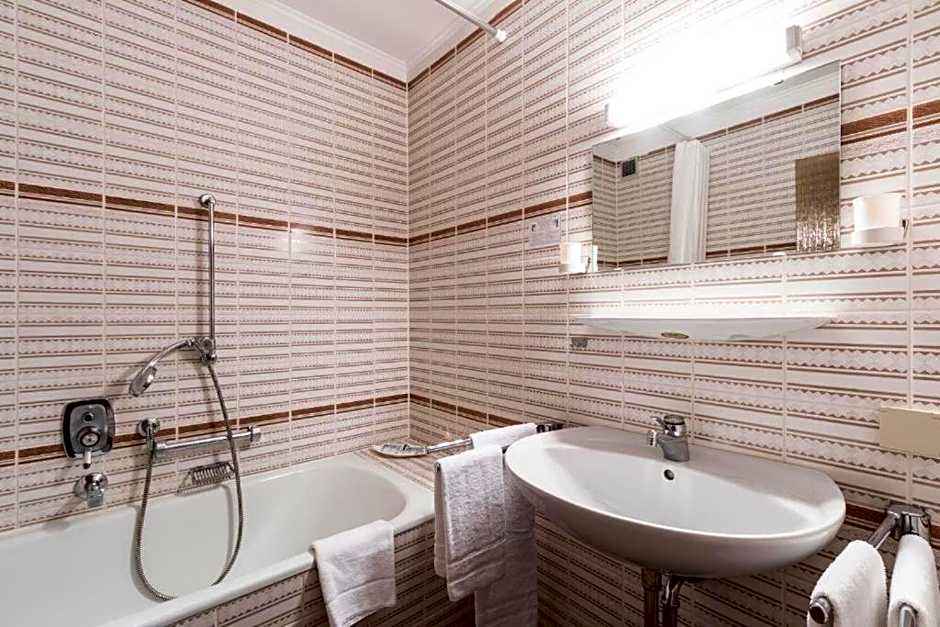 Landhotel zum kuhlengrund & soultans paradise