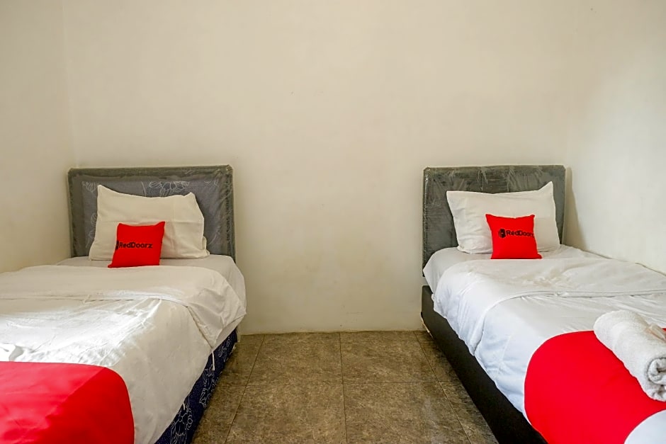 RedDoorz Syariah @ Elga Sastro Inn Malioboro