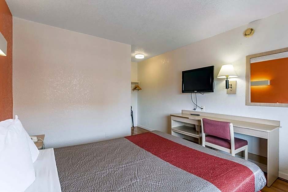 Motel 6 Albuquerque Northeast