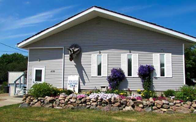 NEWCASTLE COUNTRY INN