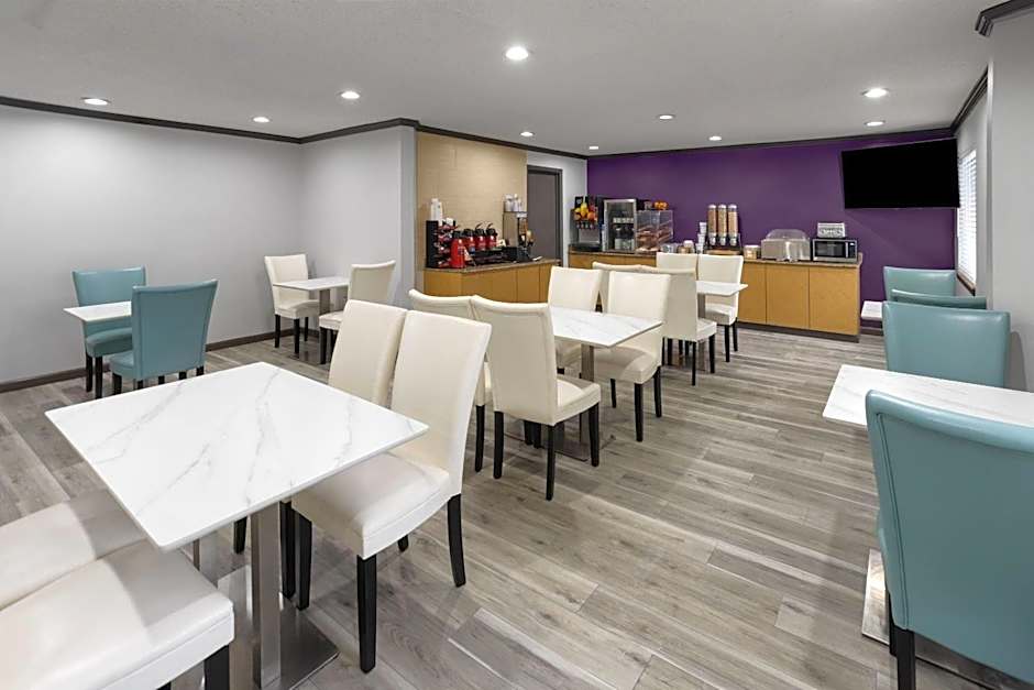 La Quinta Inn & Suites by Wyndham Mansfield, Oh