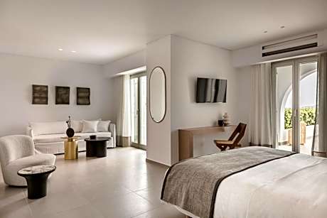 Deluxe Suite with Sea View