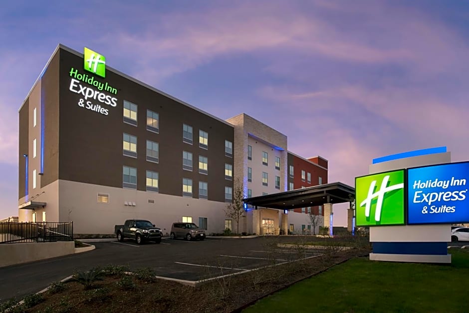 Holiday Inn Express & Suites San Antonio North - Windcrest By IHG