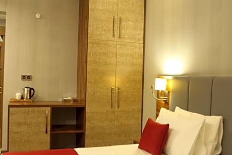 Twin Room - Non-Smoking