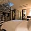 Hotel March