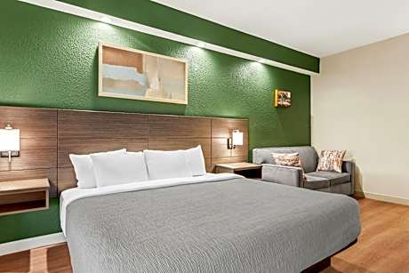 King Suite with Sofa Bed - Non-Smoking