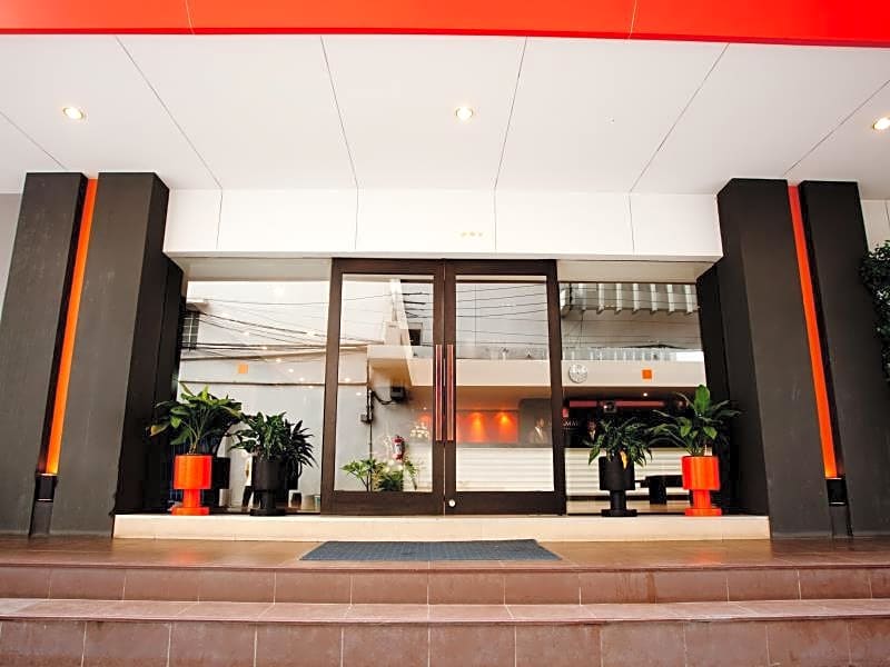 Miramar Bangkok Hotel