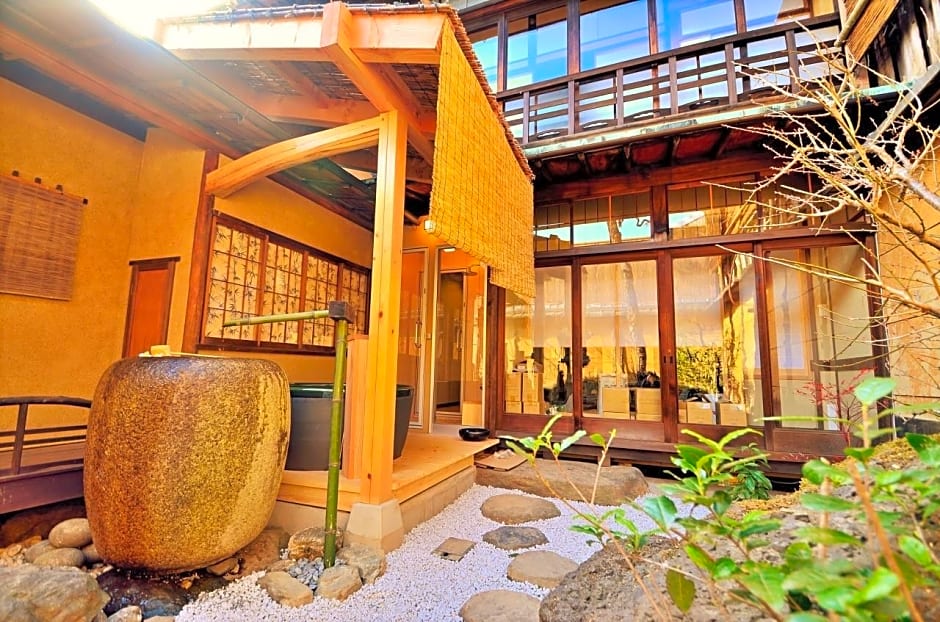 Nazuna Kyoto Nijo-jo