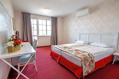 Triple Room with Balcony