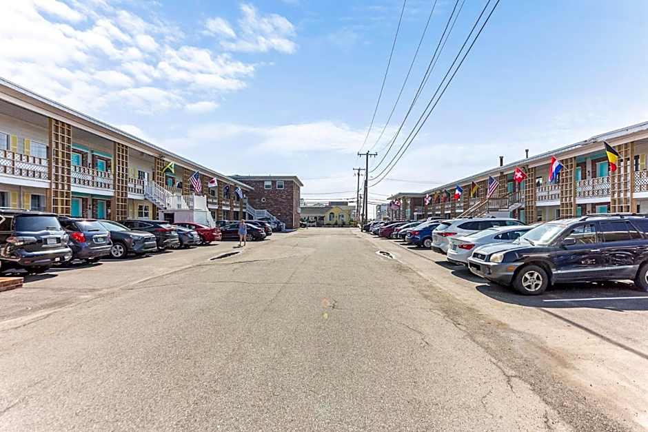 The Crest - Hampton Beach