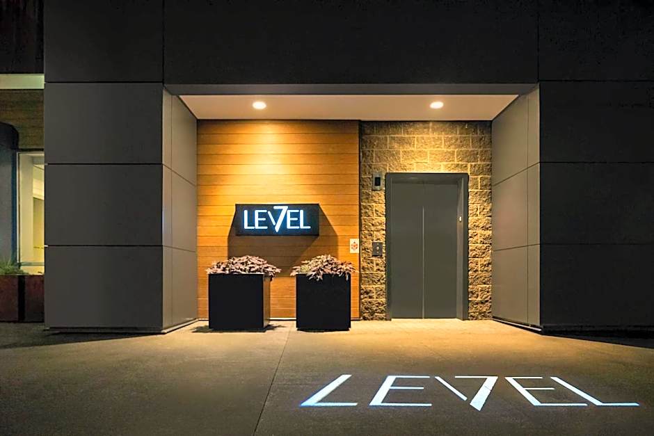 AC Hotel by Marriott Pittsburgh Downtown