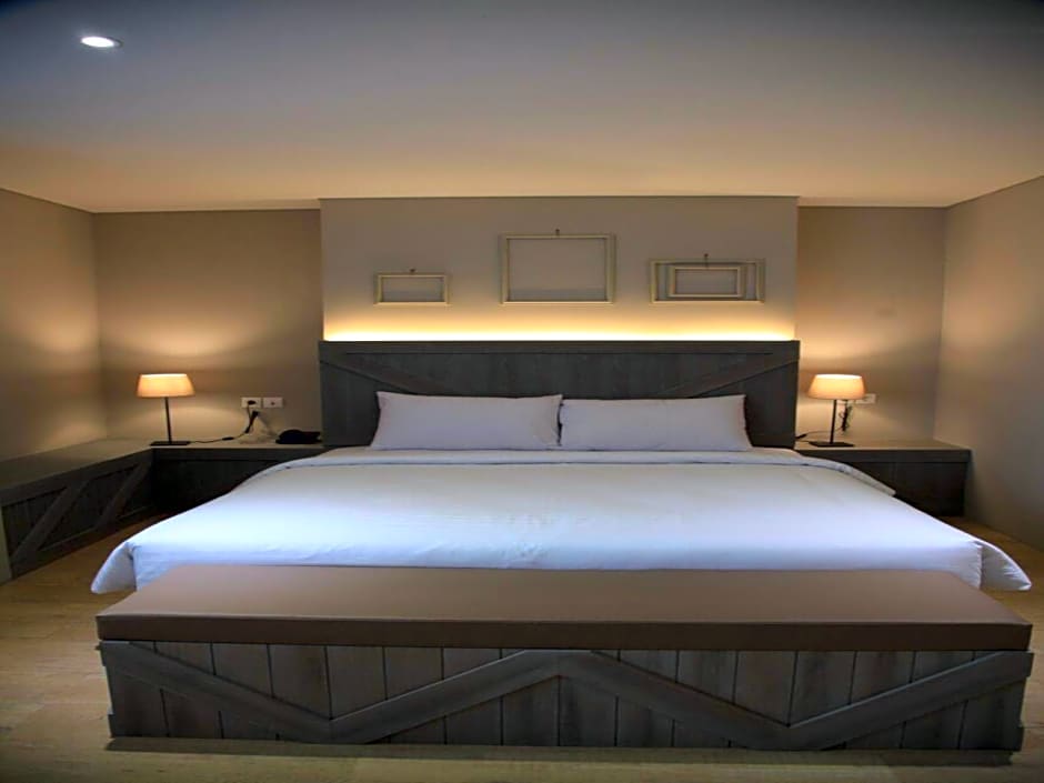 Beehive Boutique Hotel