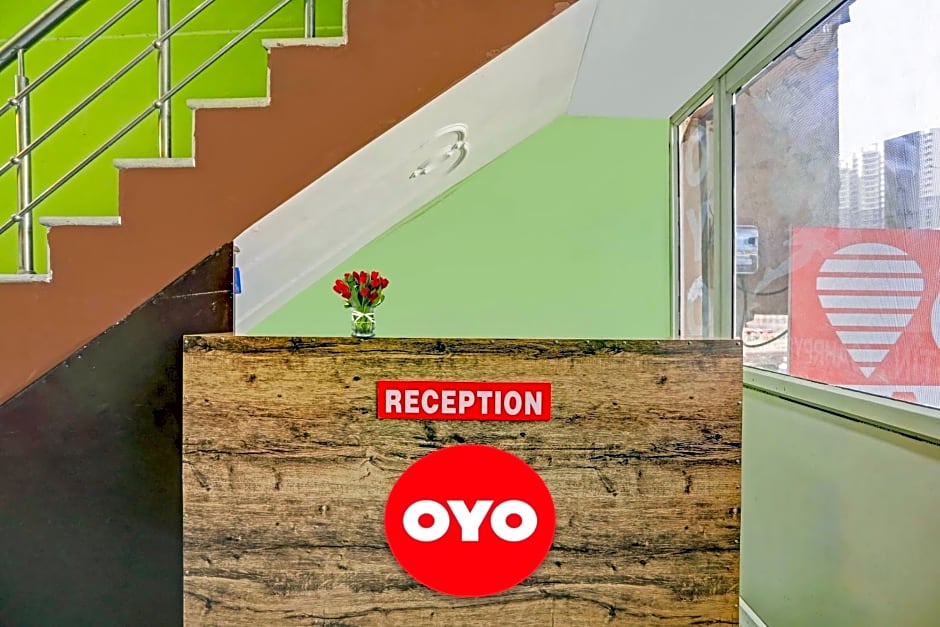 OYO Flagship 808695 Pari Hotel