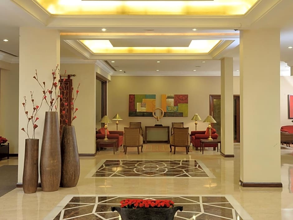 Express Towers Hotel