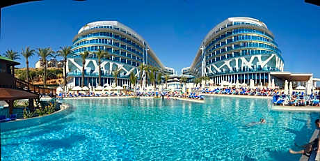 Vikingen Infinity Resort & Spa