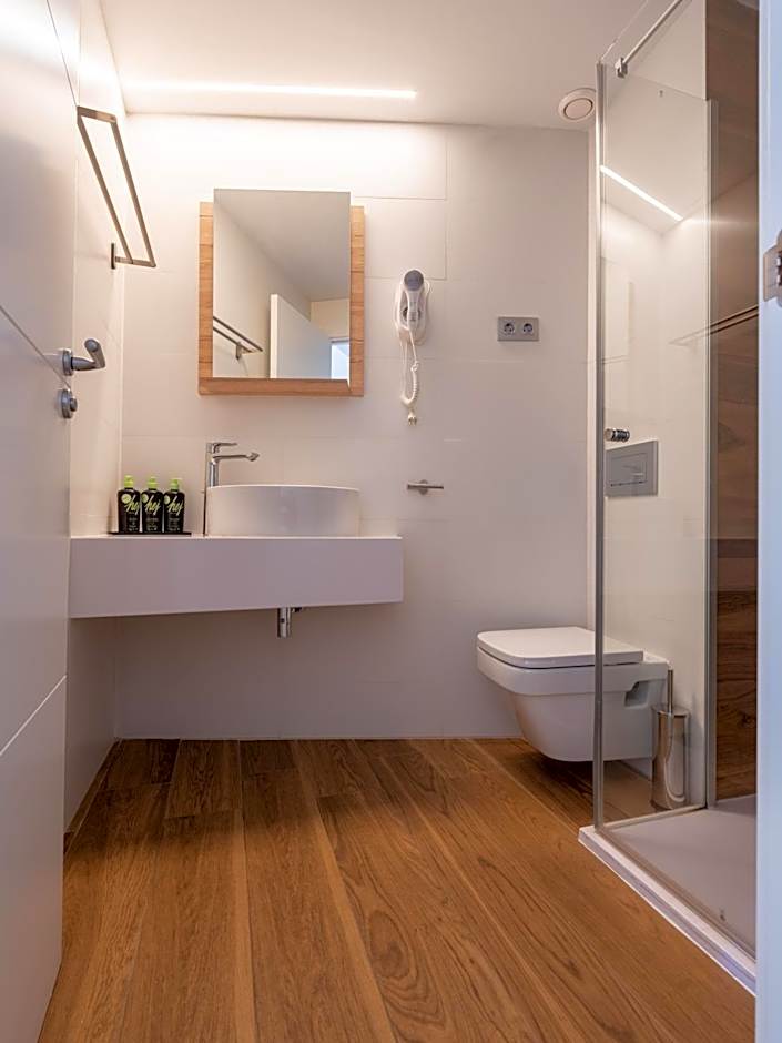 Limehome Barcelona Carrer de Fontcoberta - Digital Access