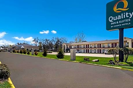 Quality Inn & Suites West Helena