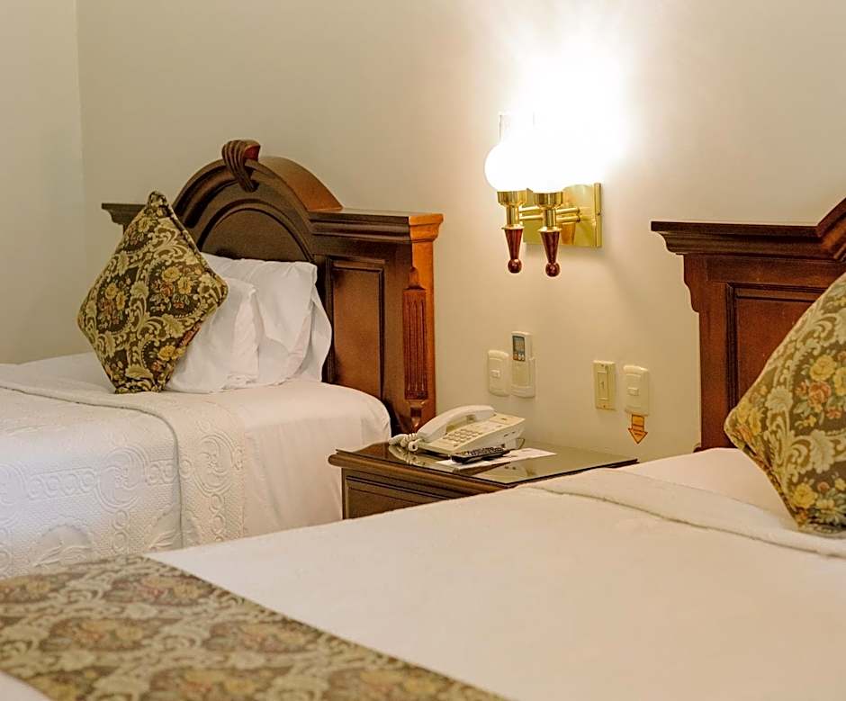 Hotel Hacienda Los Laureles