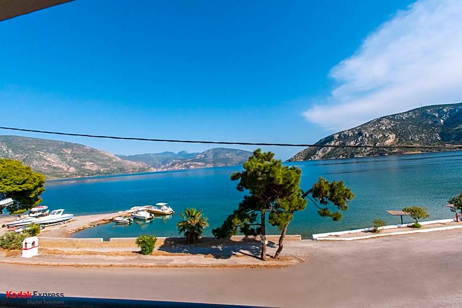 Antikyra Beach Hotel