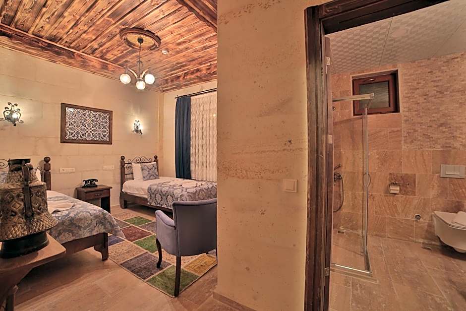 Caravanserai Inn Hotel