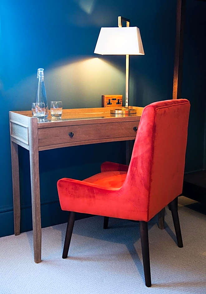 Purchases Restaurant & Accommodation