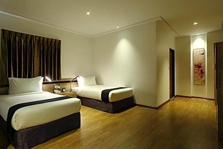 Premier Twin Room