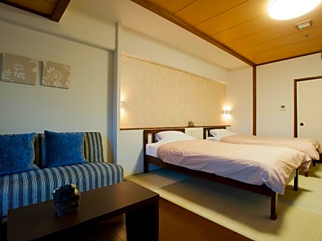 Twin Room with Shared Bathroom