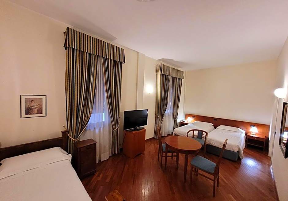 Hotel Alla Rocca Conference & Restaurant