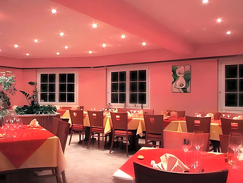 Hotel Restaurant De La Poste Mulhouse Ottmarsheim