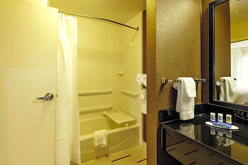 Fairfield Inn & Suites by Marriott Meridian