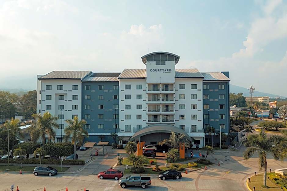 Courtyard by Marriott San Salvador