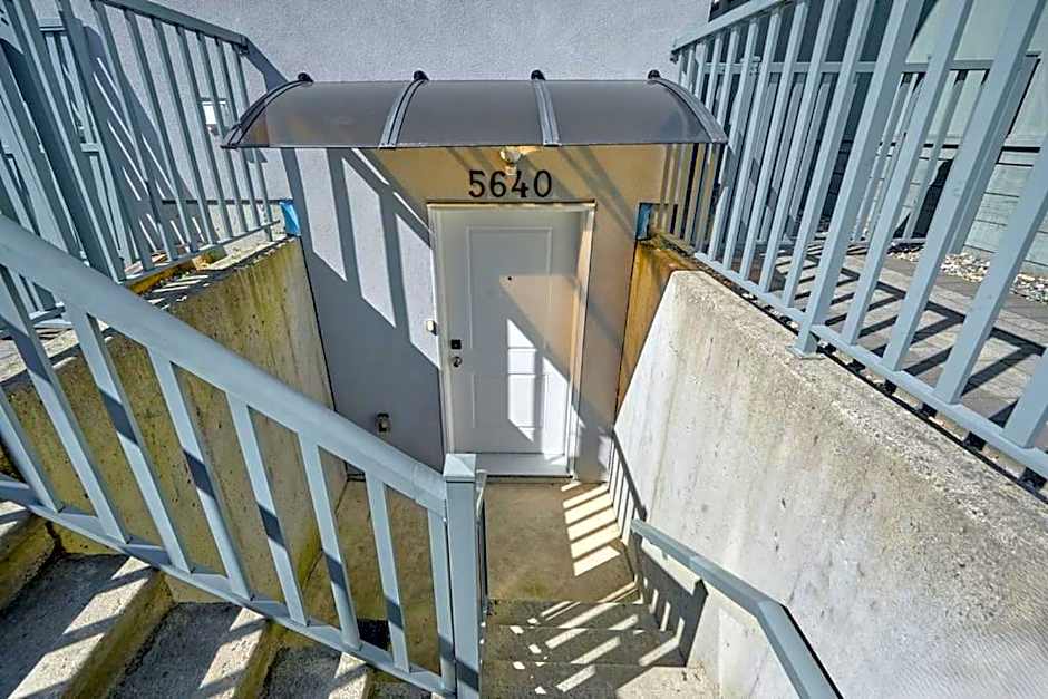 Basement Suite In Vancouver