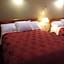 Econo Lodge Inn & Suites