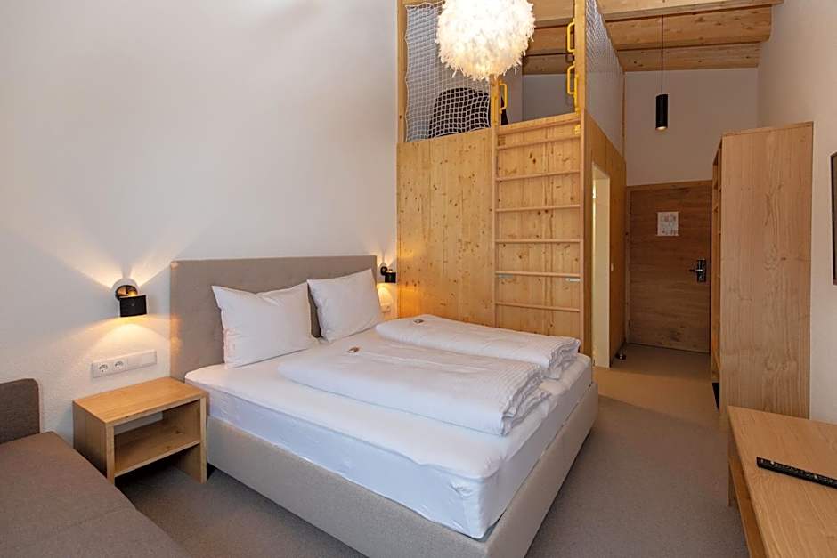 Photo 1 of 12 of Deluxe Apartment