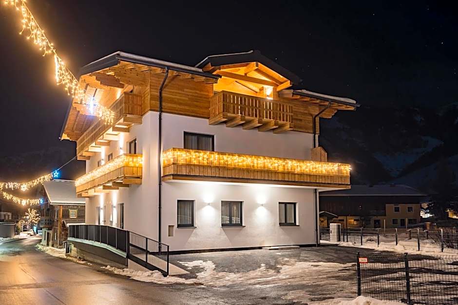 RIVERSIDE RAURIS APARTMENTS