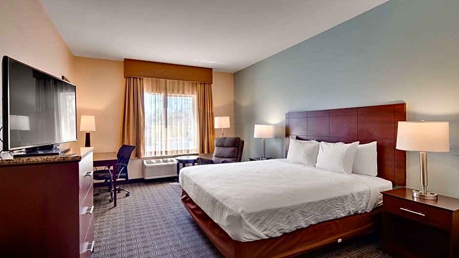 Best Western Plus Gateway Inn & Suites