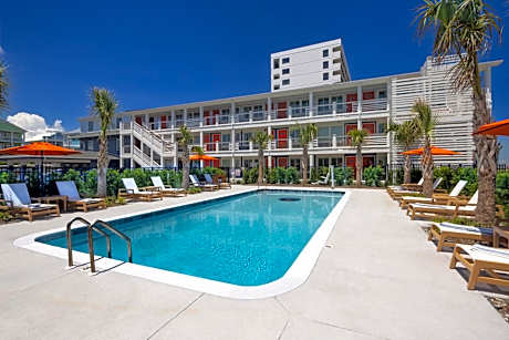 Oceaneer Hotel