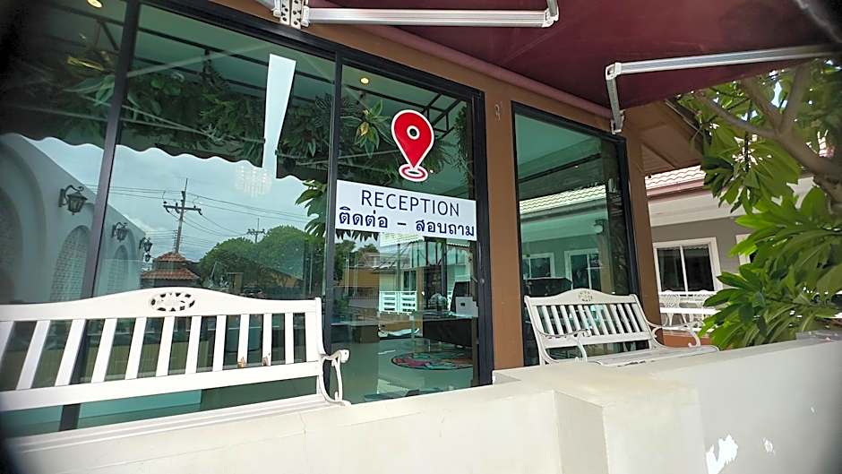 Bee Orchid Pool Villa