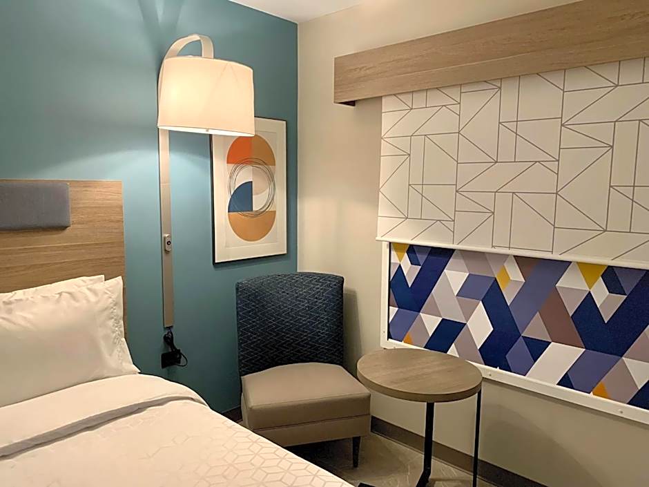 Holiday Inn Express Guadalajara Vallarta Poniente By IHG