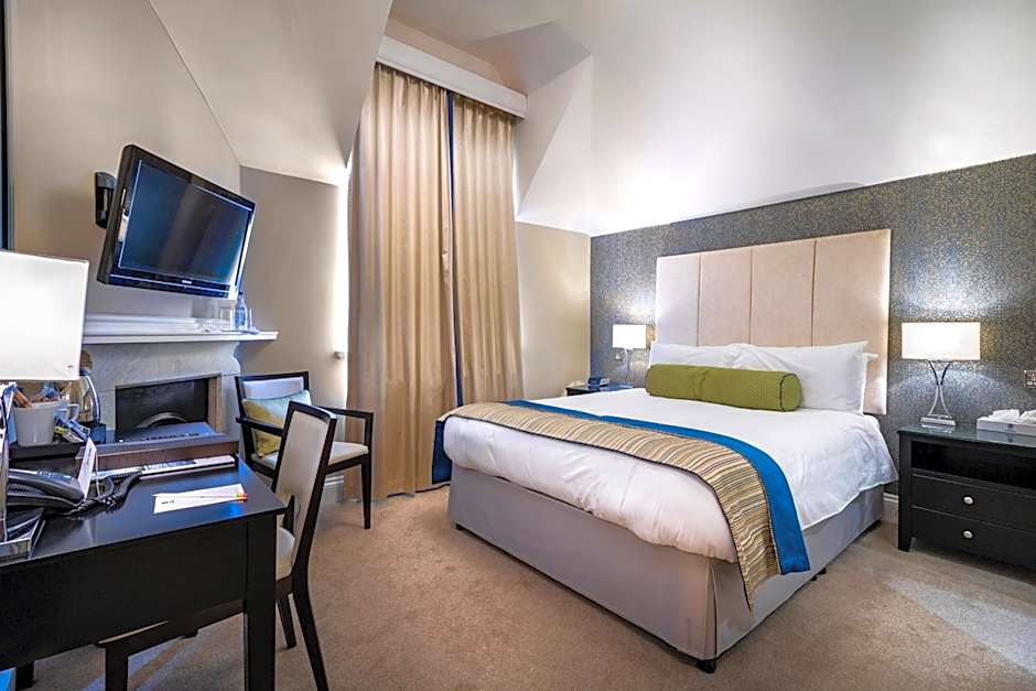 Photo 1 of 9 of Superior 1 Queen Bed