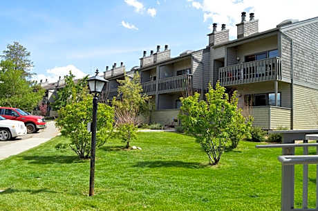 Pines at Meadow Ridge