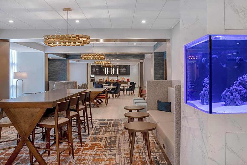 Hampton Inn By Hilton Winnipeg Downtown